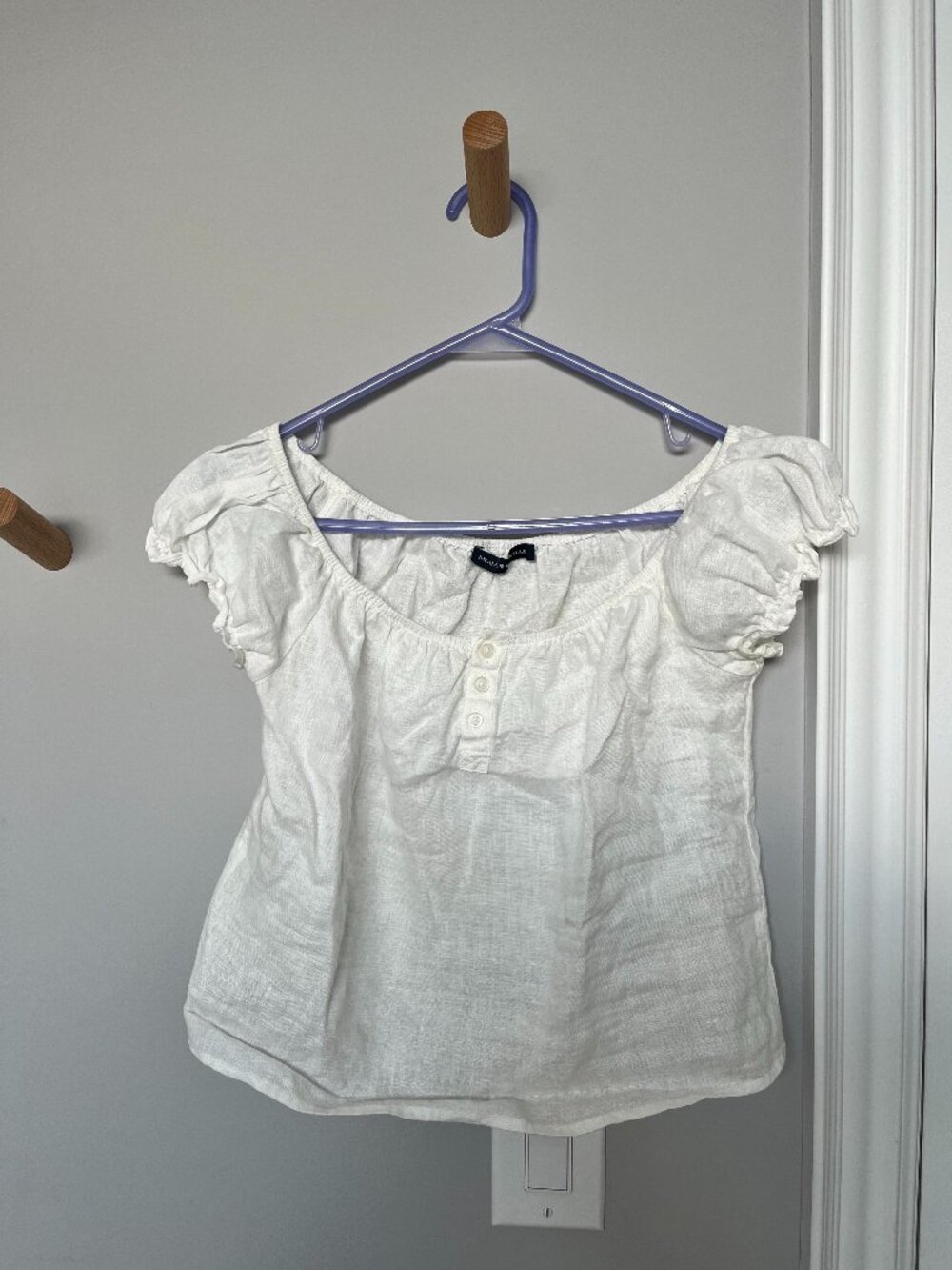 Brandy Melville Linen top